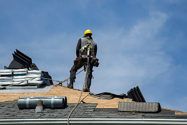 Professional Gutter Installation technician working in Marion, SC